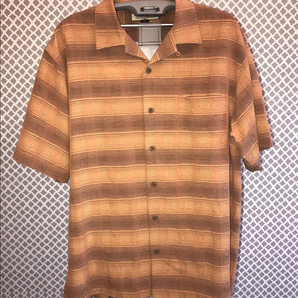 Tommy Bahama 100% Silk Button Down size Medium